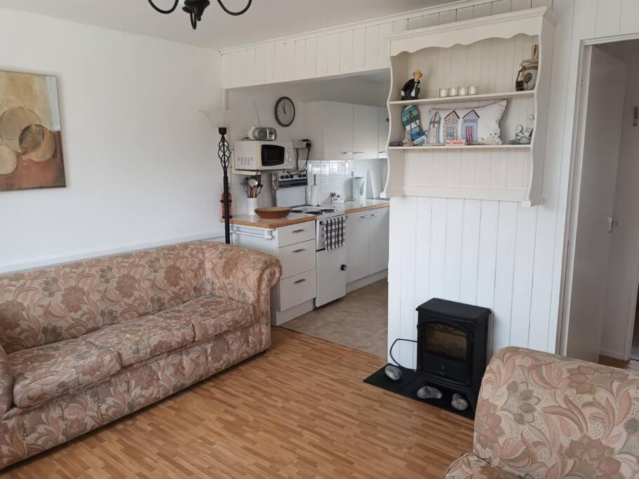 Homely 2 Bed On Popular Sunbeach Holiday Village- 5Min Walk To Beach, Near Great Yarmouth & Norfolk Broads Scratby 외부 사진