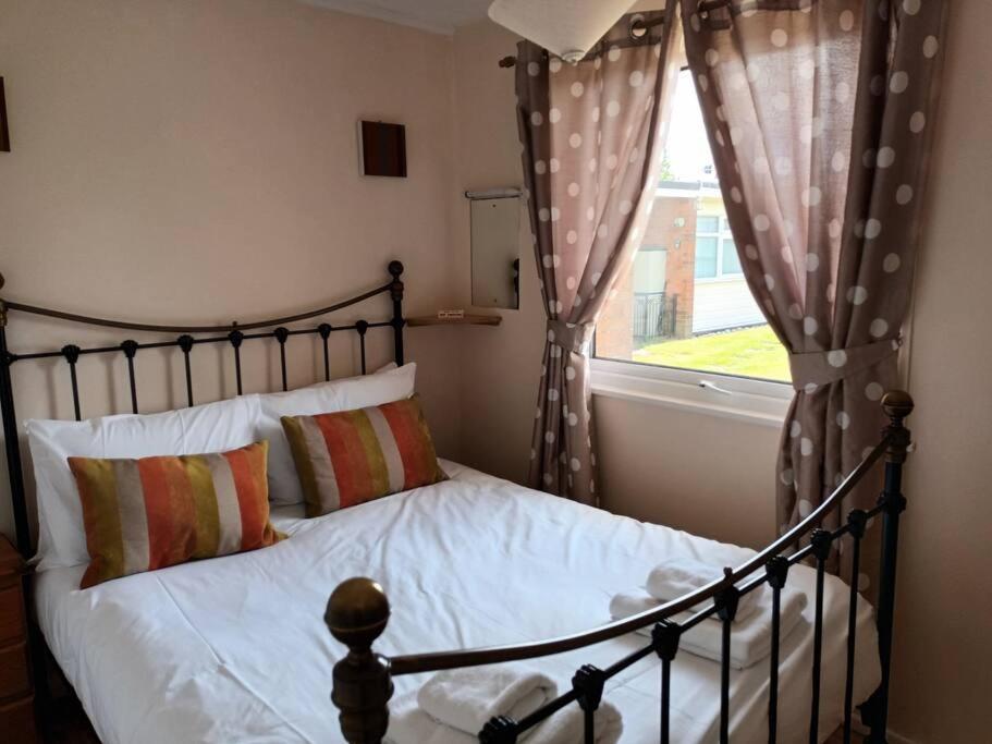Homely 2 Bed On Popular Sunbeach Holiday Village- 5Min Walk To Beach, Near Great Yarmouth & Norfolk Broads Scratby 외부 사진